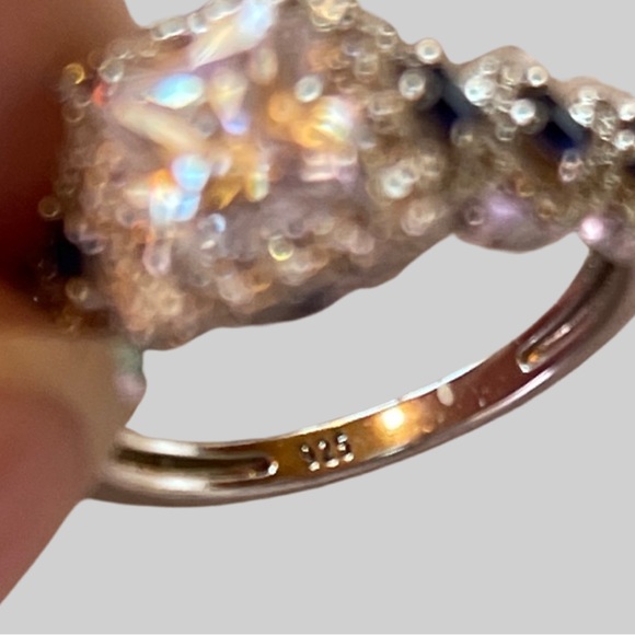 Princess Cut Wedding Set in Sterling Silver. 2ct with heavy pave on 3 pieces! - Picture 9 of 15